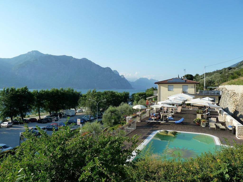 Villa Treccani Apartments Мальчезіне Екстер'єр фото
